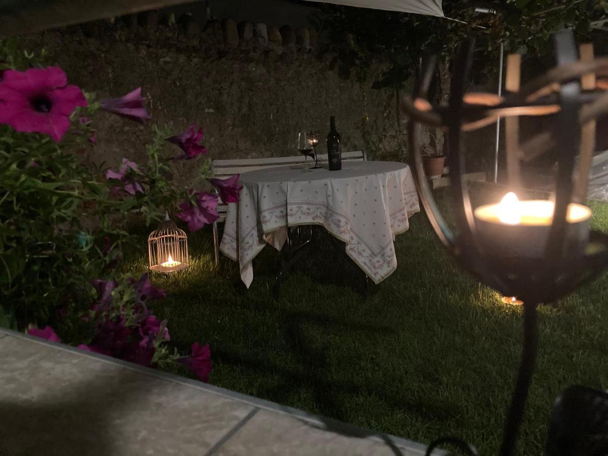 Apartamento Casale Luel Valeggio sul Mincio Exterior foto