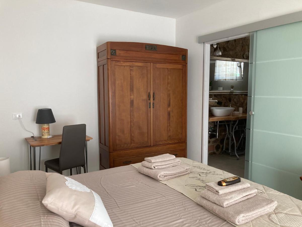 Apartamento Casale Luel Valeggio sul Mincio Exterior foto