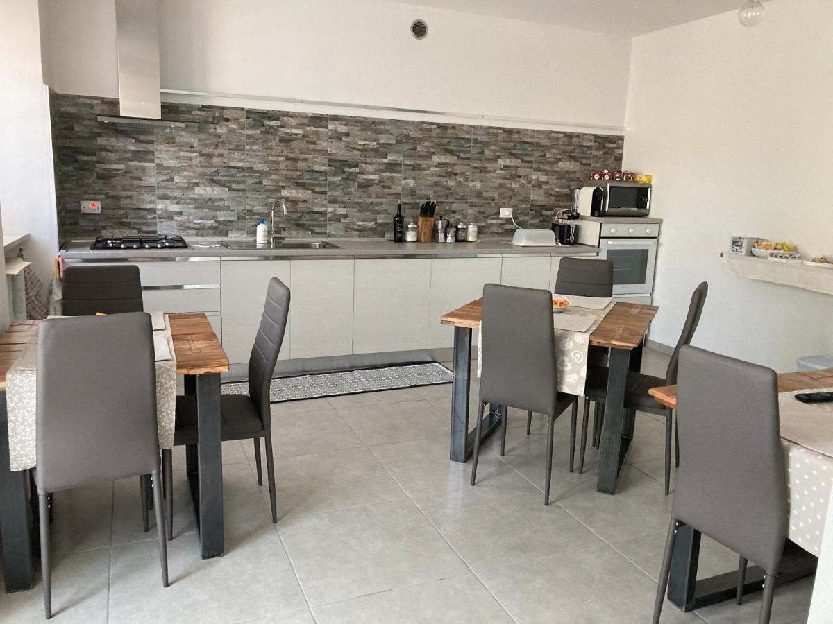 Apartamento Casale Luel Valeggio sul Mincio Exterior foto
